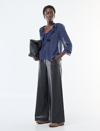 Blusa cavaleira em voile transparente