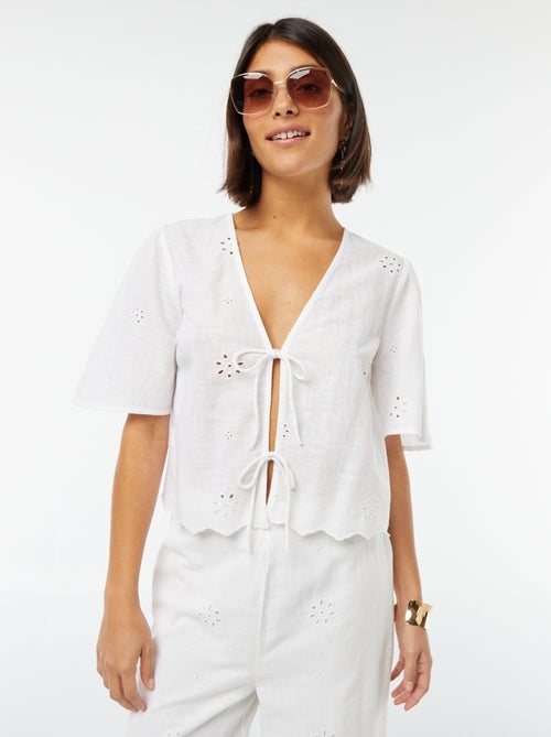 Blusa com atilhos e mangas 3/4 - Kiabi