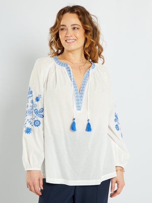 Blusa com bordado - Kiabi