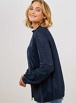Blusa com bordado inglês - Kiabi