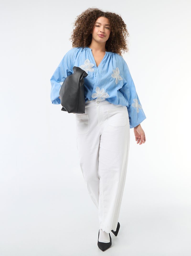Blusa com bordados Azul - Kiabi
