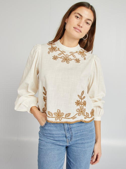 Blusa com bordados - Kiabi