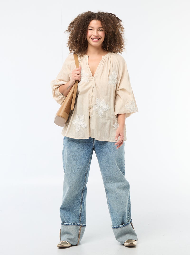 Blusa com bordados Bege - Kiabi