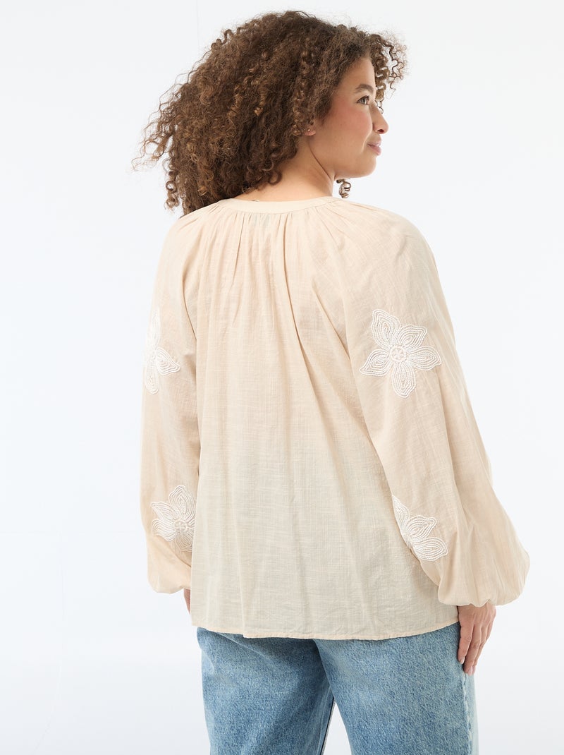 Blusa com bordados Bege - Kiabi