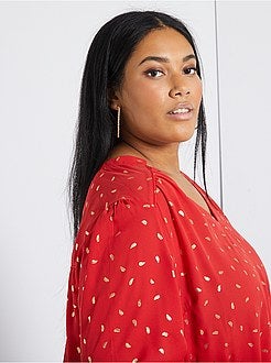 Blusa com brilhantes - Kiabi