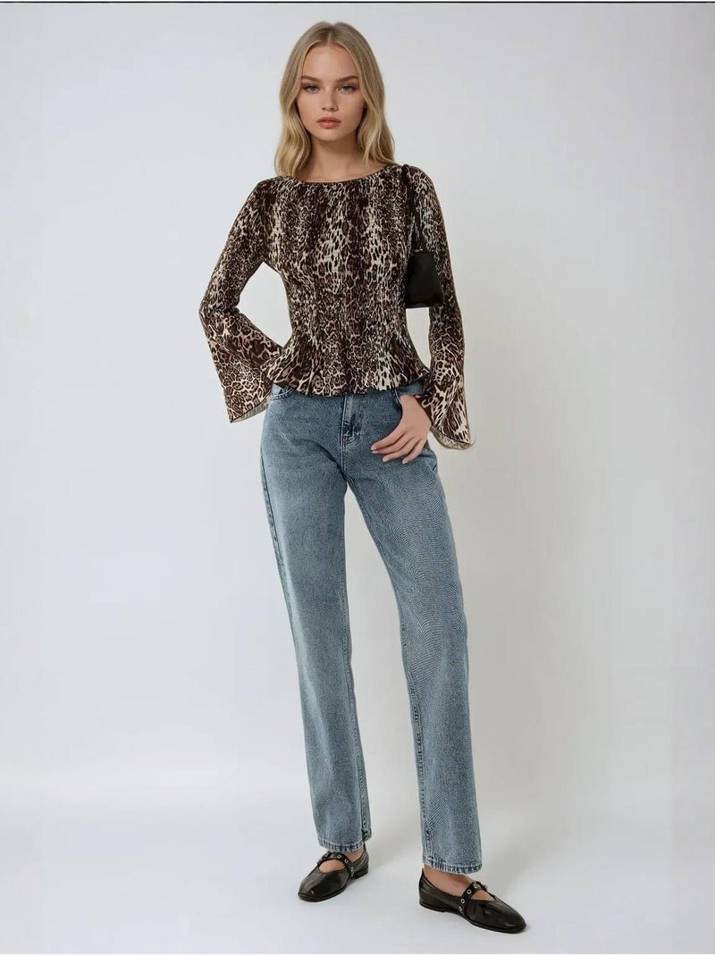 Blusa com decote em bico e estampado animal print com detalhe franzido Multicolorido - Kiabi