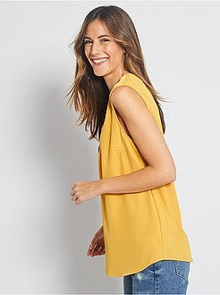 Blusa com decote em V - Kiabi