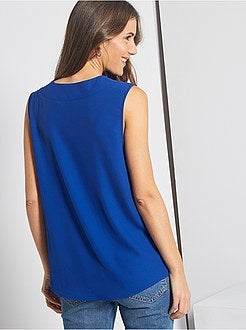 Blusa com decote em V - Kiabi