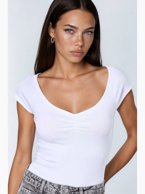 Blusa com decote em v e mangas curtas com drapeado busem - Kiabi