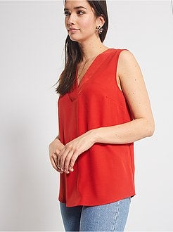Blusa com decote em V - Kiabi