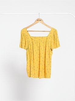 Blusa com decote quadrado - Kiabi