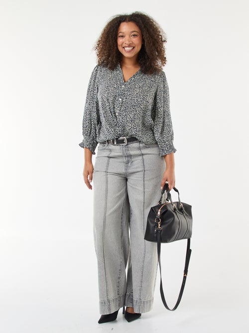 Blusa com estampado de leopardo 'Only Carmakoma' - Kiabi