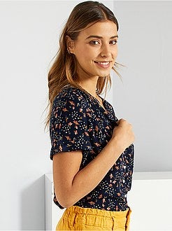 Blusa com estampado 'flores' - Kiabi