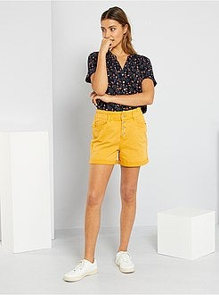 Blusa com estampado 'flores' - Kiabi