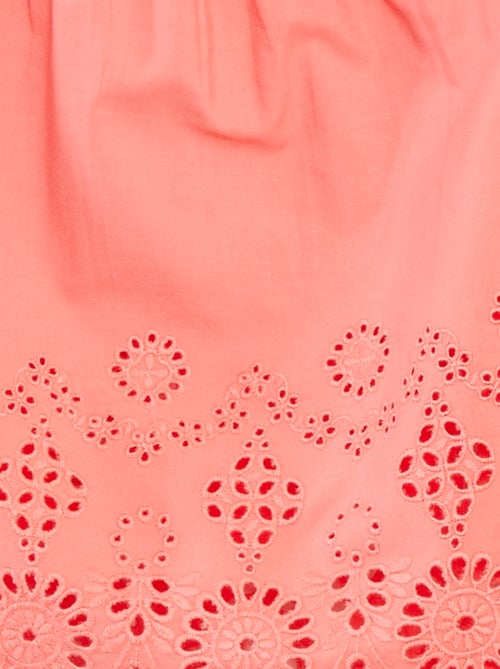 Blusa com favos de mel e bordado inglês - Kiabi