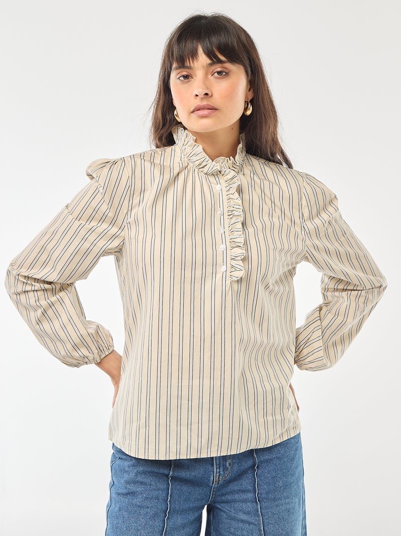 Blusa com folhos na gola e na abertura Branco - Kiabi
