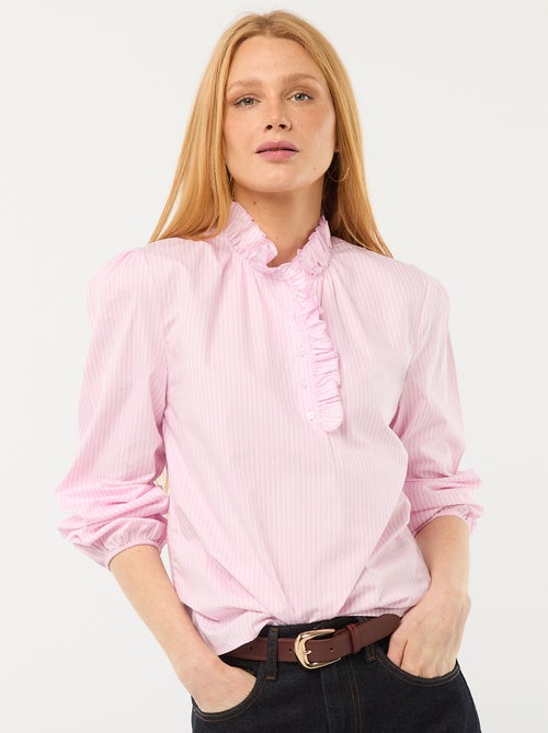 Blusa com folhos na gola e na abertura - Kiabi