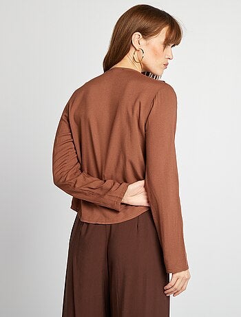 Blusa com folhos para atar