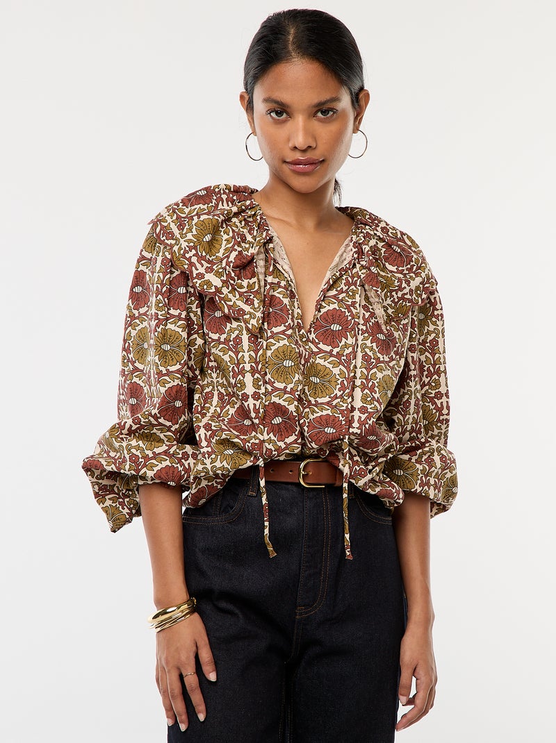 Blusa com gola claudine larga Bege - Kiabi