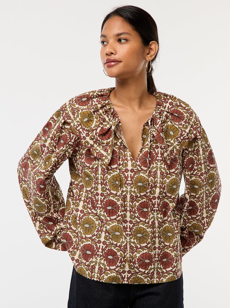 Blusa com gola claudine larga Bege - Kiabi