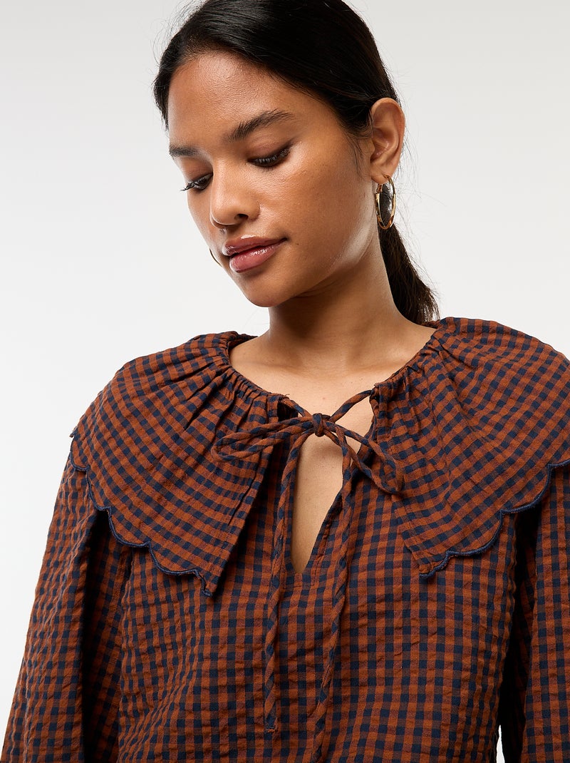 Blusa com gola claudine larga Castanho - Kiabi