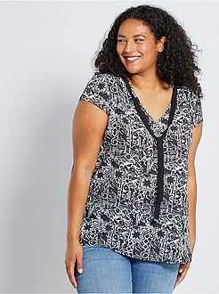 Blusa com gola com laço - Kiabi