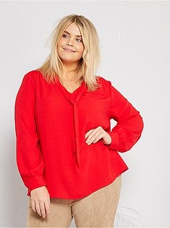 Blusa com gola com laço - Kiabi