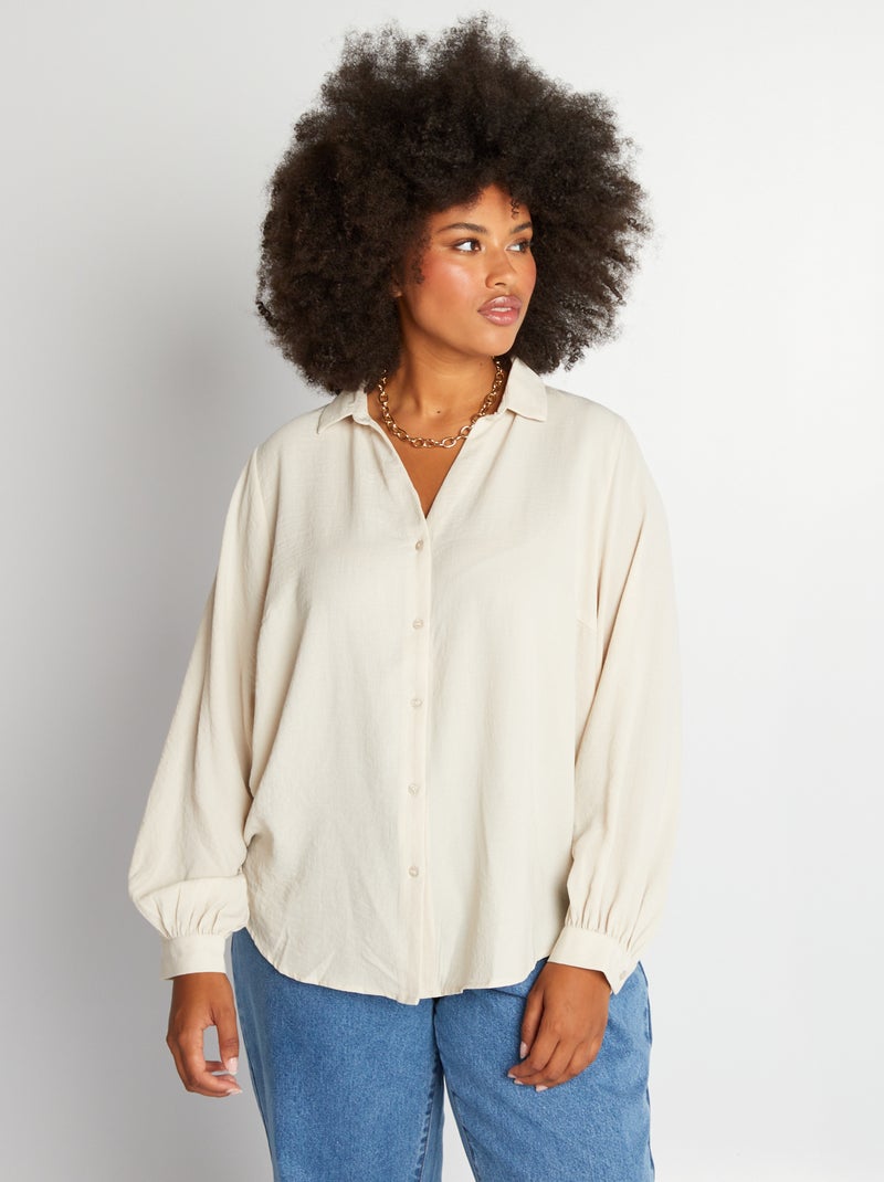 Blusa com gola em bico 'Only Carmakoma' bege - Kiabi