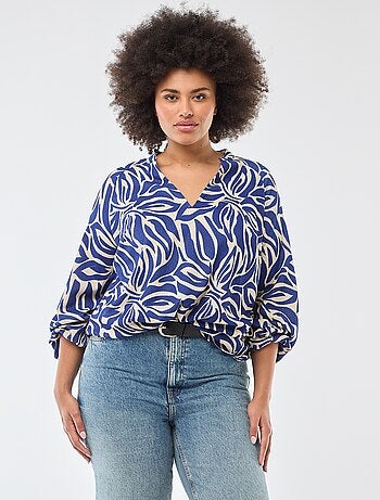Blusa com Gola em V e Estampa All-Over