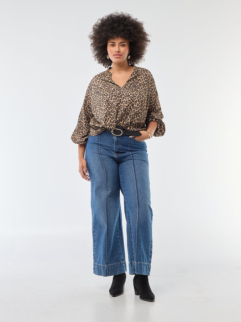 Blusa com Gola em V e Estampa All-Over Bege - Kiabi