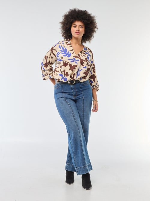 Blusa com Gola em V e Estampa All-Over - Kiabi