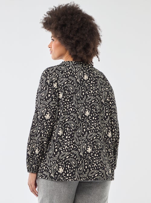 Blusa com Gola em V e Estampa All-Over - Kiabi