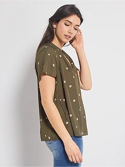 Blusa com gola mao - Kiabi