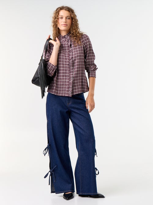 Blusa com gola subida e folhos - Kiabi Blusa com gola subida e folhos - Kiabi