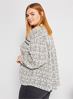 Blusa com gola tunisina - Kiabi