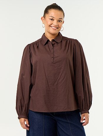 Blusa com mangas balão