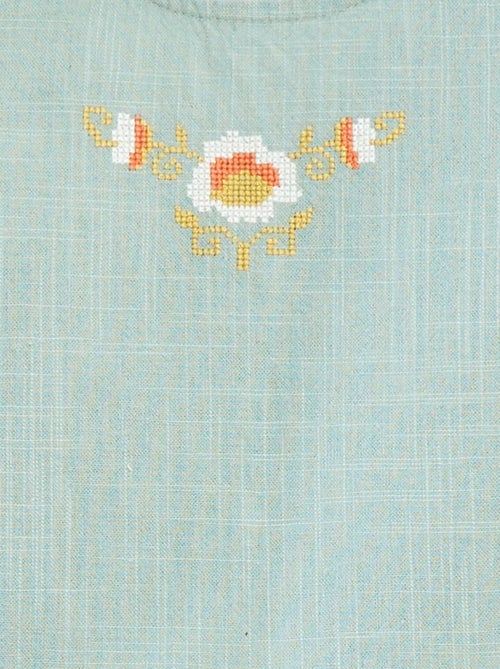 Blusa com motivos bordados - Kiabi