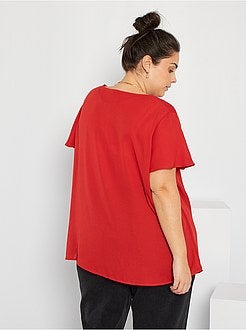 Blusa com pormenor nos ombros - Kiabi