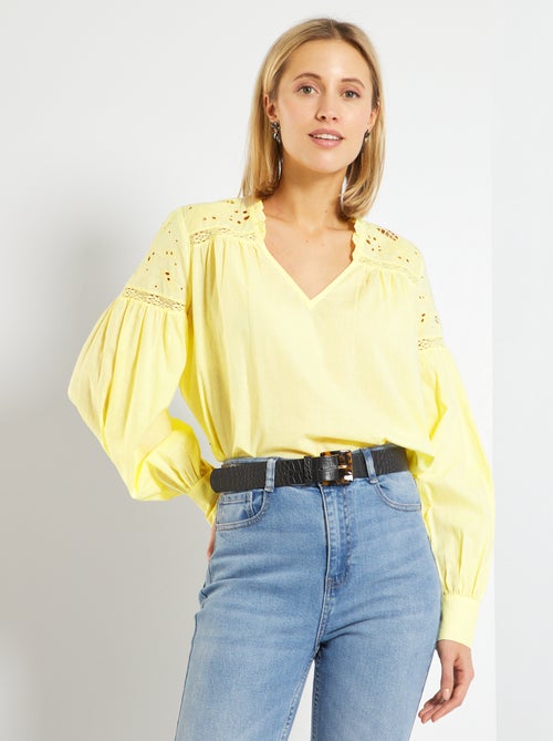 Blusa com pormenores de macramé e bordado - Kiabi