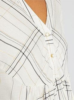 Blusa com recorte arredondado - Kiabi