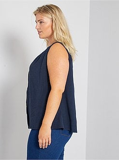 Blusa com renda atrás - Kiabi