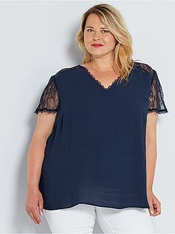 Blusa com renda na parte superior - Kiabi