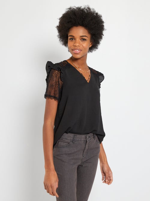 Blusa com renda - Kiabi