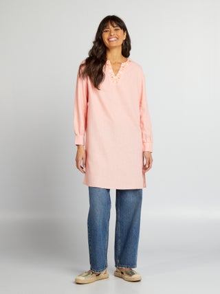 Blusa comprida de linho com gola tunisina