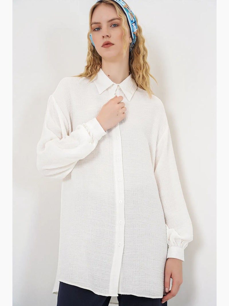 Blusa comprida oversize texturada com colarinho de camisa bdart Branco - Kiabi