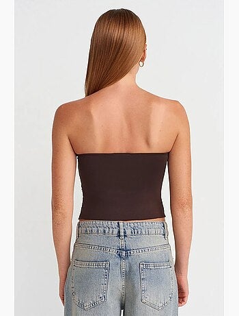 Blusa crop sem alças de mulher com detalhe de atilho dilvin