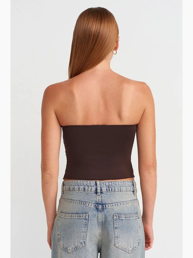 Blusa crop sem alças de mulher com detalhe de atilho dilvin Castanho-chocolate - Kiabi