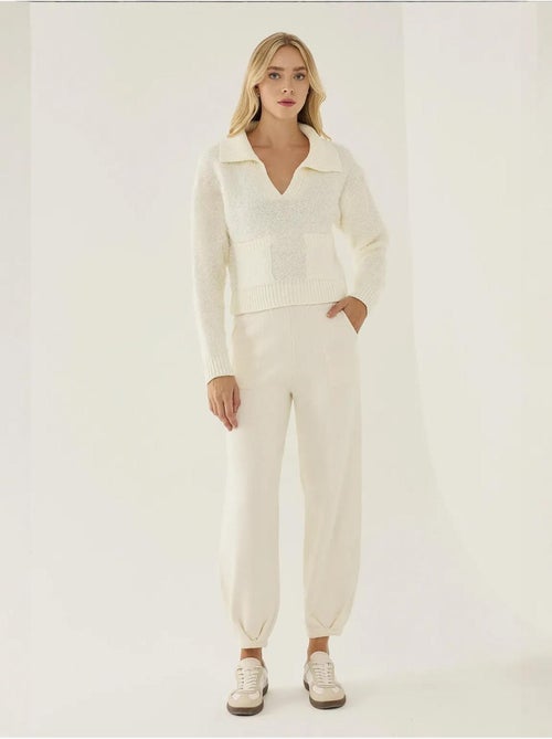 Blusa Cropped com Gola de Camisola e Bolso - Kiabi