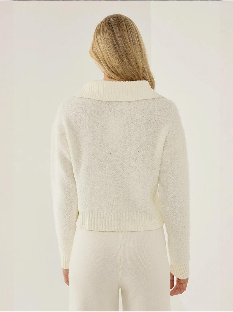 Blusa Cropped com Gola de Camisola e Bolso Bege natural - Kiabi