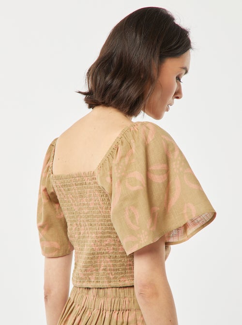 Blusa cropped com laço de fantasia e mangas em forma de borboleta - Kiabi